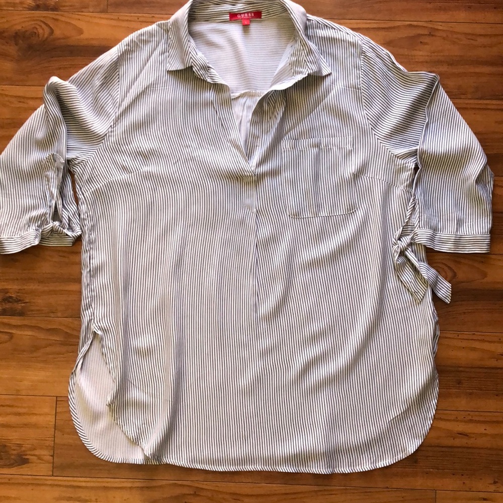 Woman’s Guess tunic size L